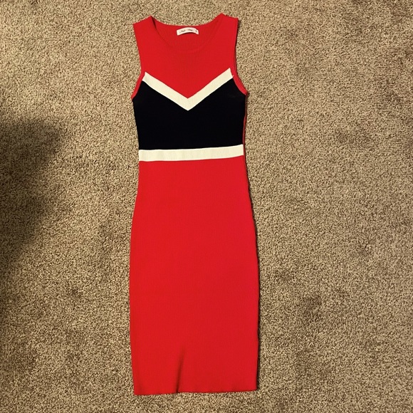 Dresses & Skirts - Fitted Red Casual Dress